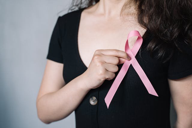 stories/breast-cancer-woman.jpg