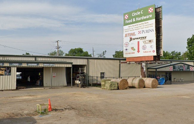 stories/circle-c-feed-store.jpg